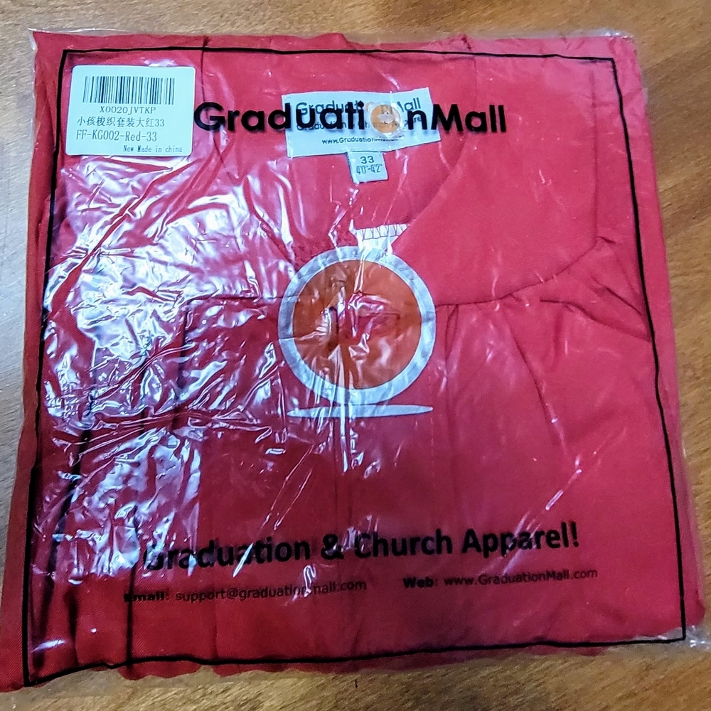 Graduation Mall apparel